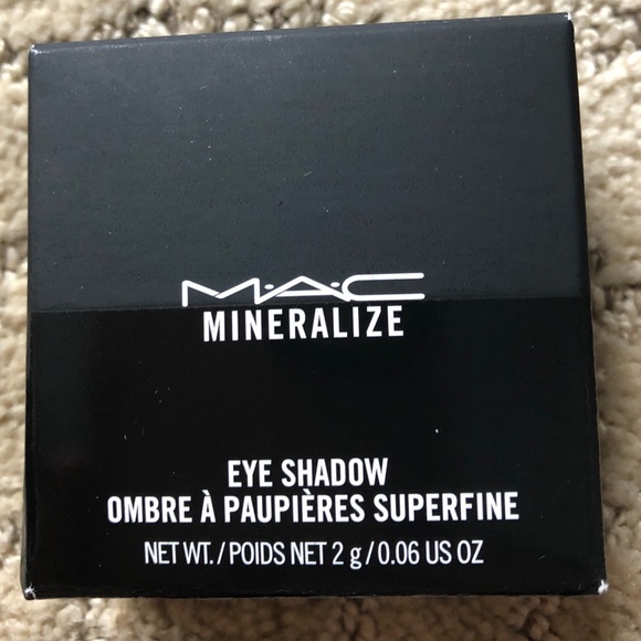 NWT Mac Mineralized Eye Shadow Quad - Picture 2 of 8